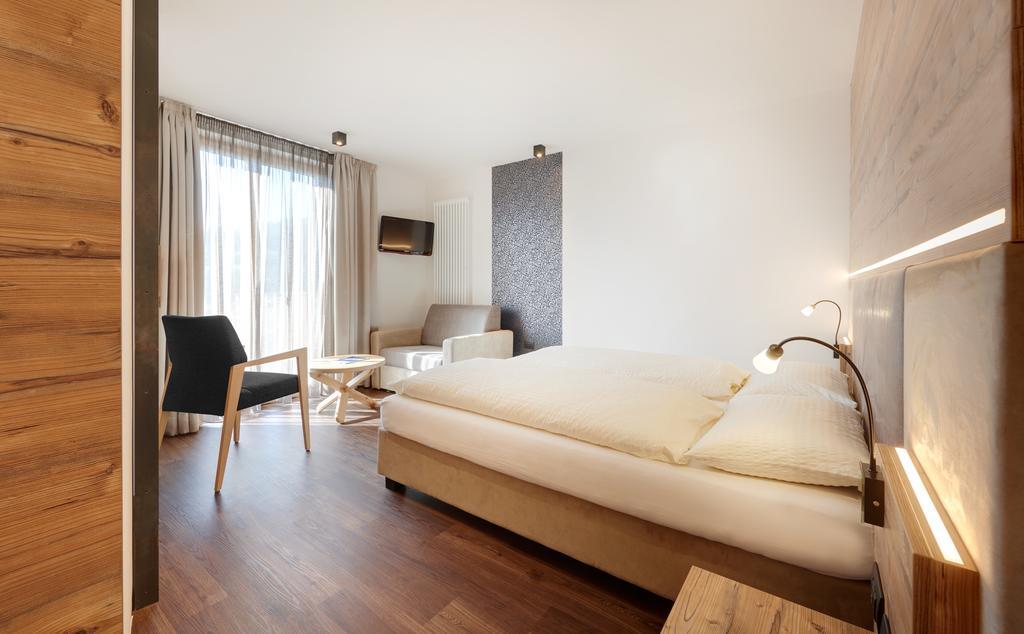 Hotel Al Cervo Тезеро Екстериор снимка