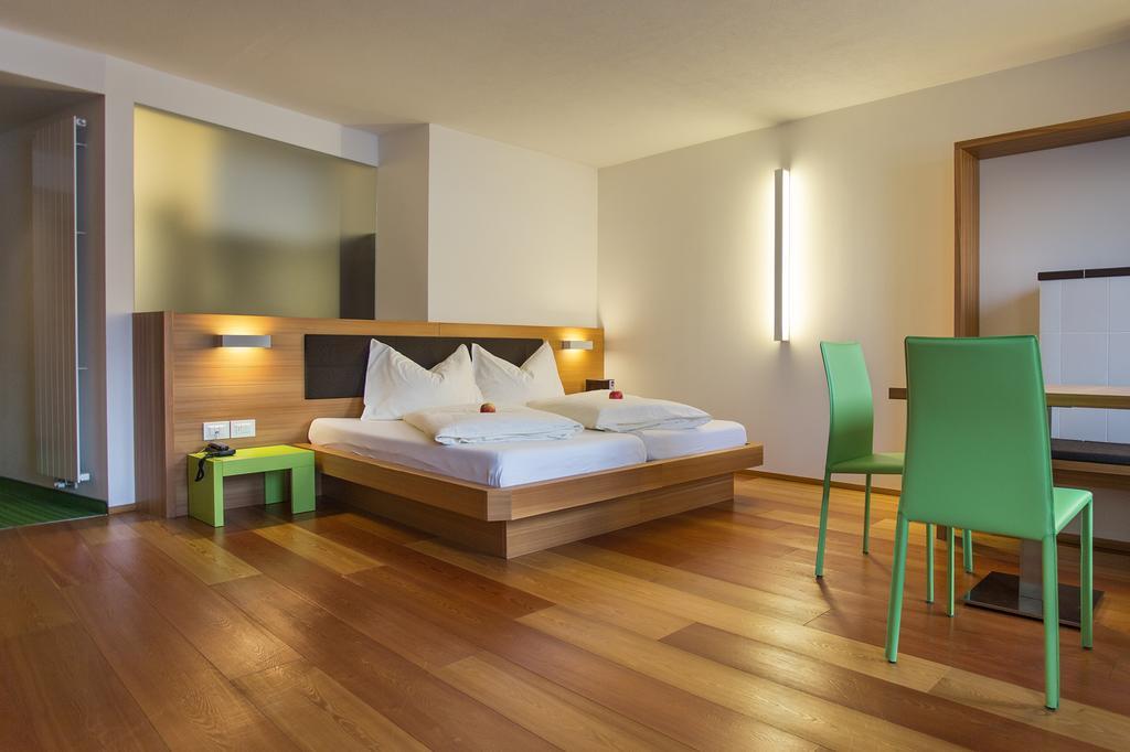 Hotel Al Cervo Тезеро Екстериор снимка
