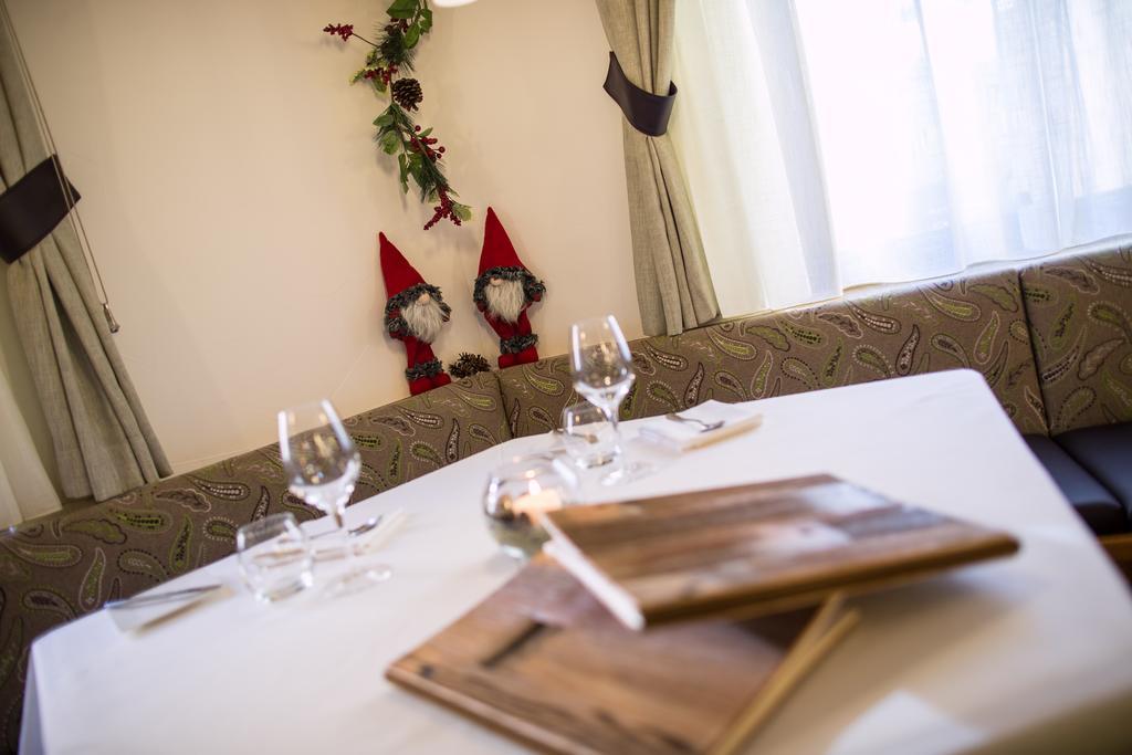 Hotel Al Cervo Тезеро Екстериор снимка